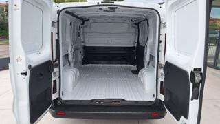 RENAULT Trafic usata, con Alzacristalli elettrici
