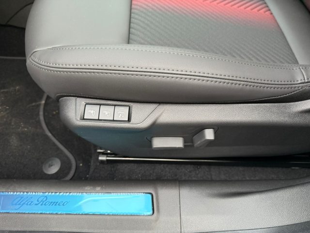 ALFA ROMEO Junior usata, con Isofix