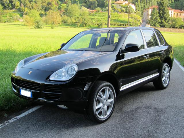 PORSCHE Cayenne usata, con MP3