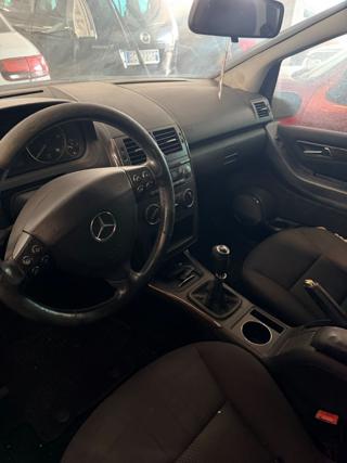 MERCEDES-BENZ A 180 usata, con Airbag laterali