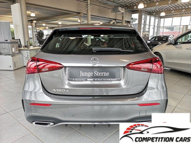 MERCEDES-BENZ A 180 usata, con Chiusura centralizzata