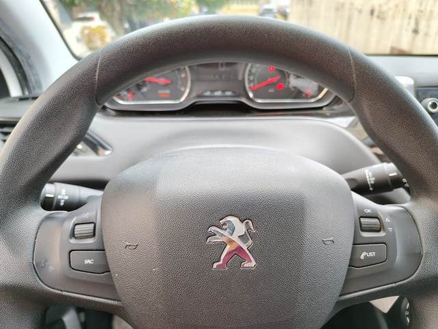 PEUGEOT 208 usata, con Cerchi in lega