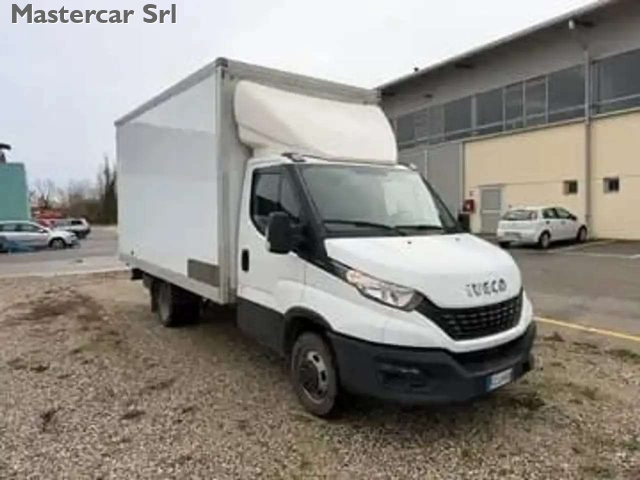 IVECO Daily usata, con Climatizzatore