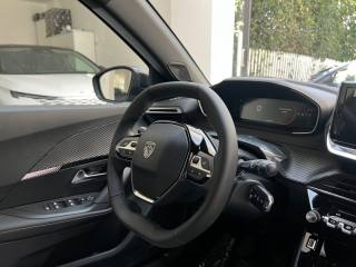 PEUGEOT 2008 usata, con Lettore CD