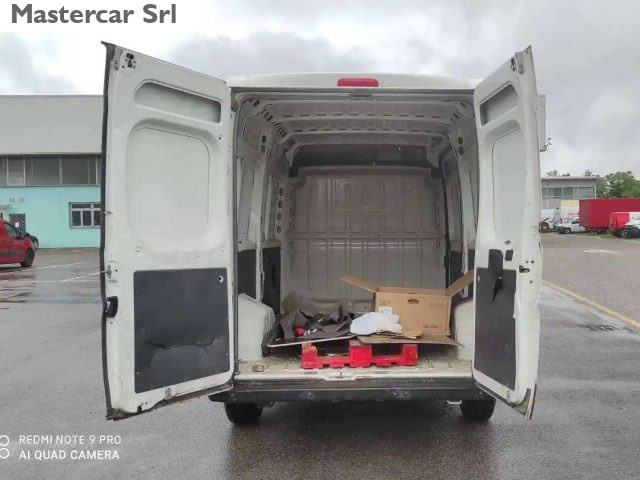 PEUGEOT Boxer usata, con Park Distance Control