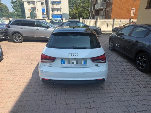 AUDI A1 usata, con Autoradio