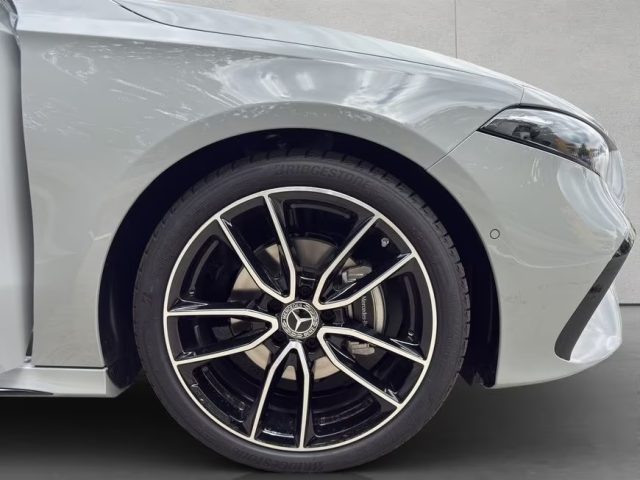 MERCEDES-BENZ A 180 usata, con Autoradio