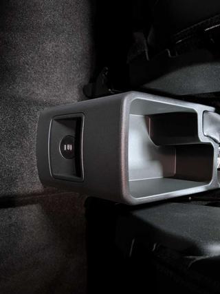 FORD Tourneo Courier usata, con Monitoraggio pressione pneumatici