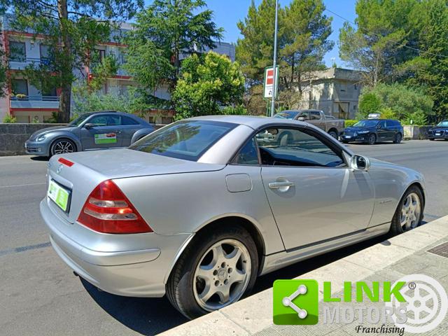 MERCEDES-BENZ SLK 200 usata, con Airbag