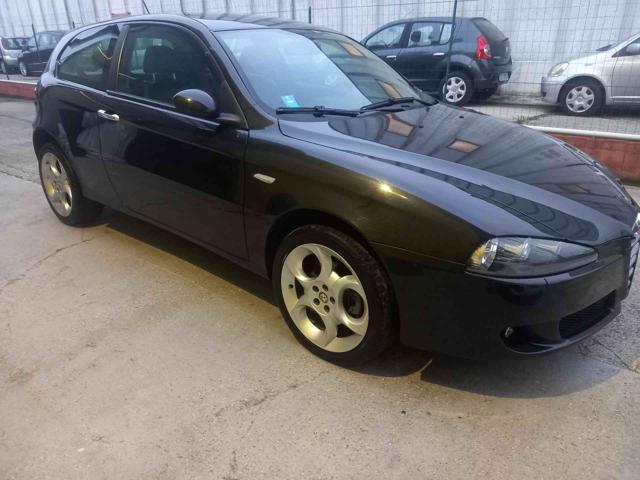 ALFA ROMEO 147 usata, con Airbag