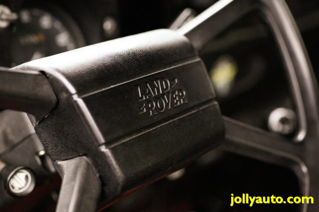 LAND ROVER Defender usata 107