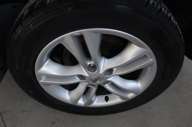 NISSAN Qashqai usata, con Lettore CD