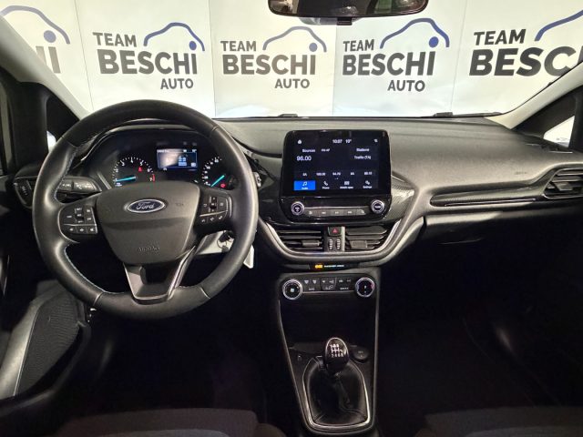 FORD Fiesta usata, con Autoradio