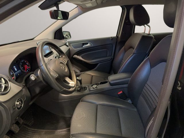 MERCEDES-BENZ B 180 usata, con Cruise Control