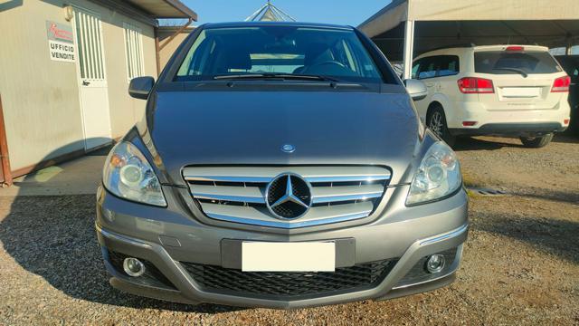 MERCEDES-BENZ B 180 usata, con Chiusura centralizzata