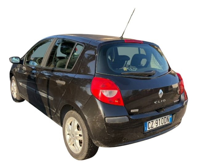 RENAULT Clio usata 9