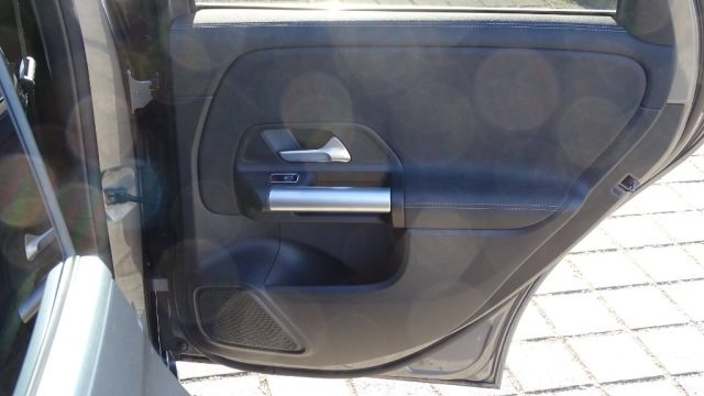 MERCEDES-BENZ B 200 usata, con Apple CarPlay
