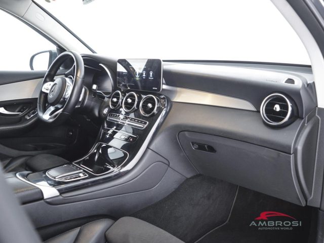 MERCEDES-BENZ GLC 220 usata 11
