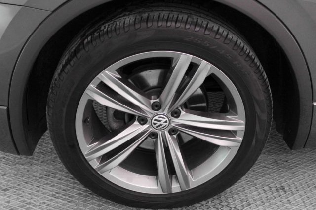 VOLKSWAGEN Tiguan usata, con Bracciolo