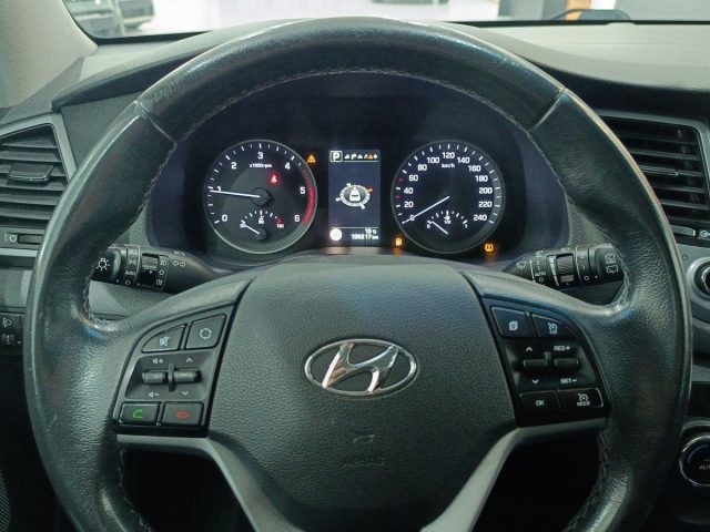 HYUNDAI Tucson usata, con Sedile posteriore sdoppiato