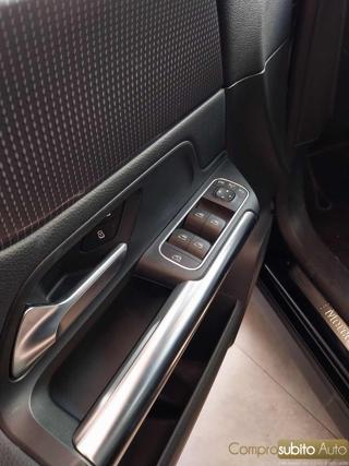 MERCEDES-BENZ GLA 180 usata 22