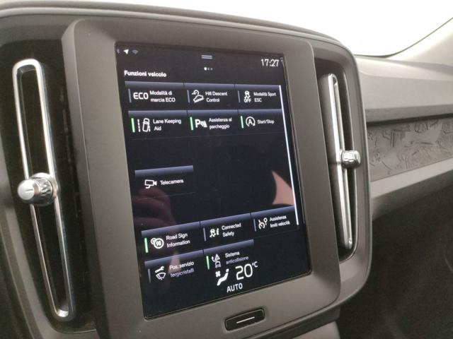 VOLVO XC40 usata, con Volante in pelle