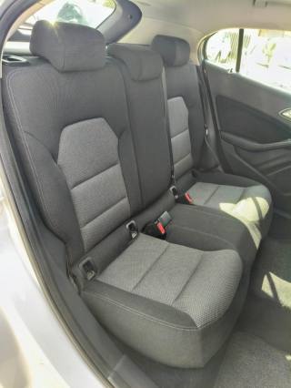 MERCEDES-BENZ GLA 180 usata, con Fendinebbia