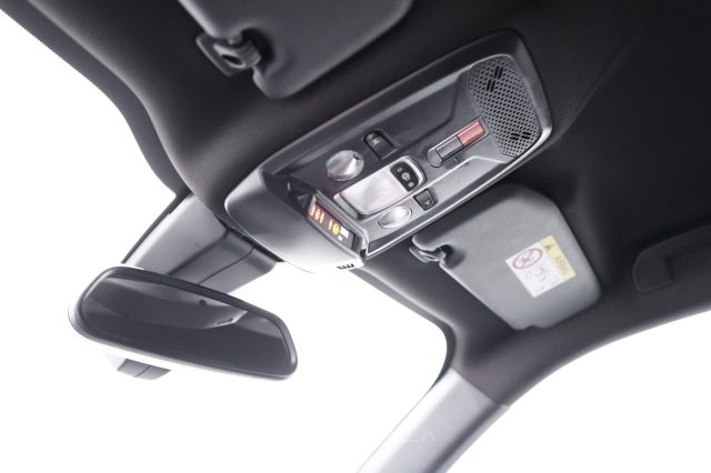 PEUGEOT 2008 usata, con Luci diurne LED