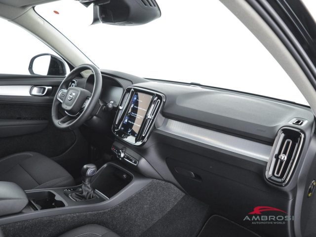 VOLVO XC40 usata 11
