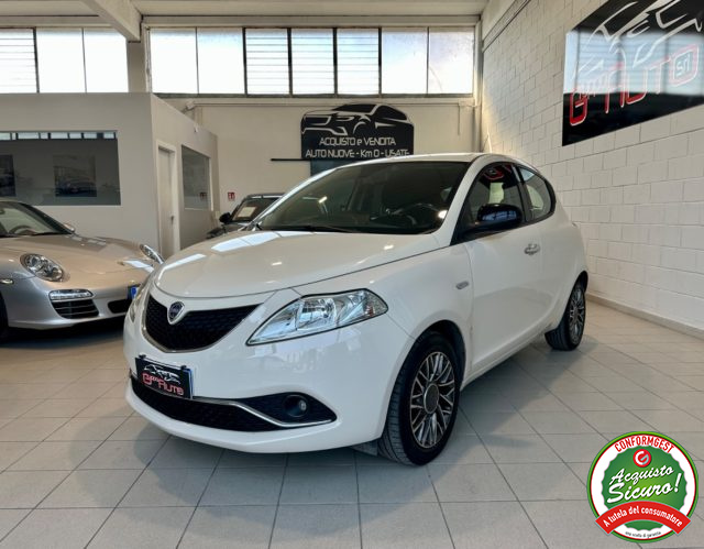 LANCIA Ypsilon usata, con ABS