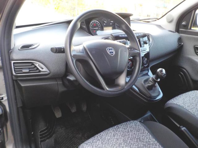LANCIA Ypsilon usata, con Monitoraggio pressione pneumatici