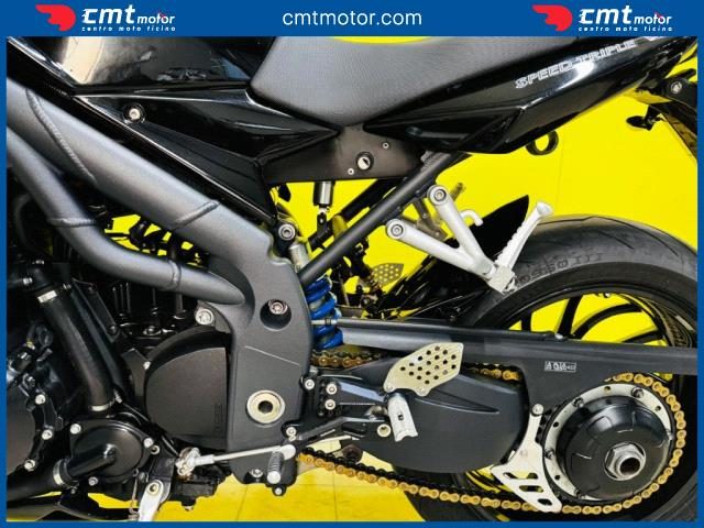 TRIUMPH Speed Triple 1050 usata 8