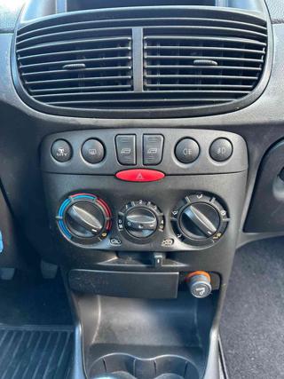FIAT Punto usata 11