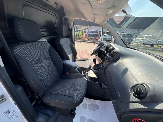 MERCEDES-BENZ Citan usata, con MP3