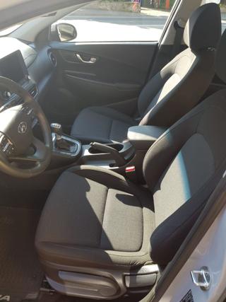 HYUNDAI Kona usata, con USB