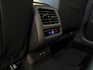 VOLKSWAGEN T-Roc usata, con Autoradio digitale
