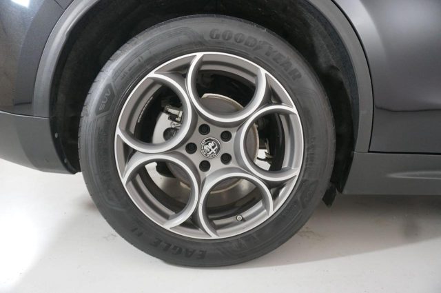 ALFA ROMEO Stelvio usata, con Autoradio