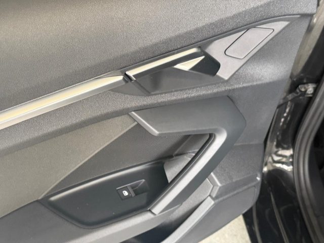 AUDI A3 usata, con Autoradio digitale