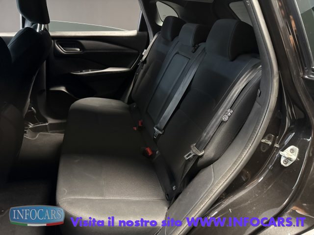 NISSAN Qashqai usata, con Boardcomputer