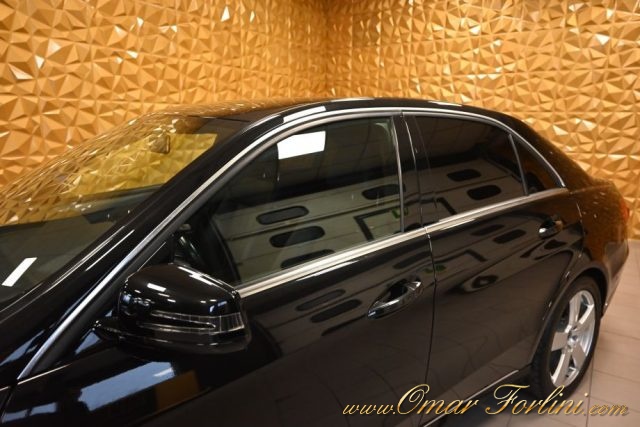 MERCEDES-BENZ E 300 usata 110