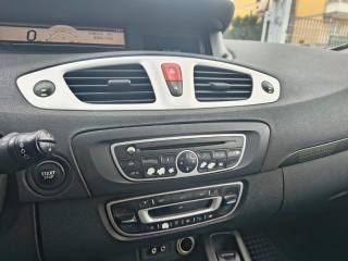 RENAULT Scenic usata, con Controllo automatico clima