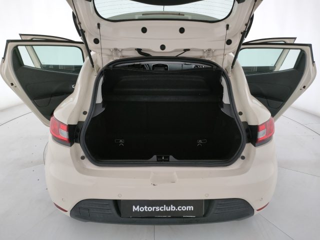 RENAULT Clio usata, con Sensori di parcheggio posteriori