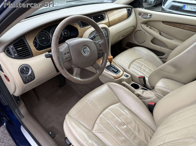 JAGUAR X-Type usata 8