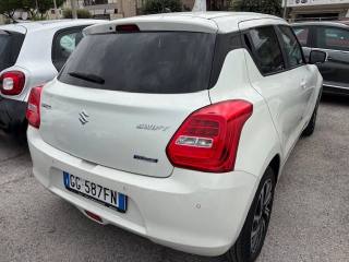 SUZUKI Swift usata, con Autoradio