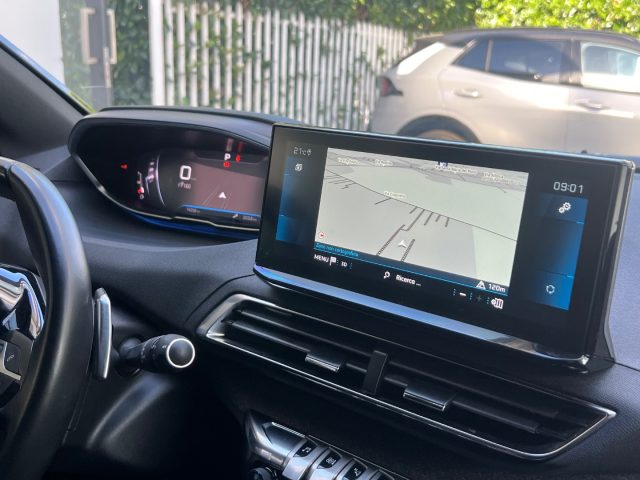 PEUGEOT 5008 usata, con MP3