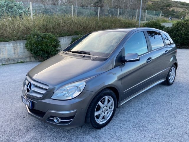 MERCEDES-BENZ B 180 usata, con Chiusura centralizzata