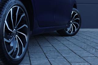 VOLKSWAGEN Golf usata, con Frenata d