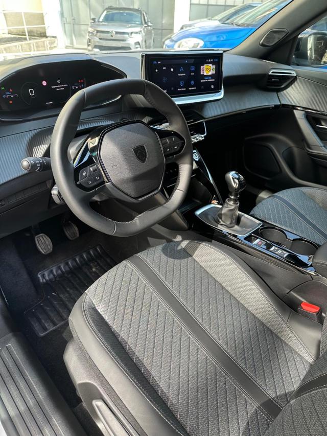 PEUGEOT 2008 usata, con Boardcomputer