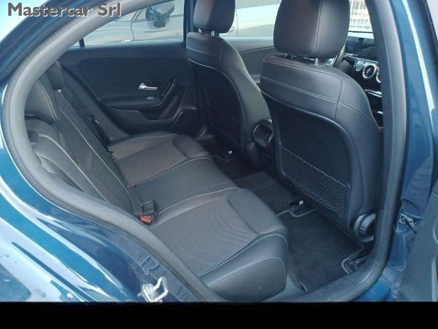 MERCEDES-BENZ A 250 usata, con Fari LED