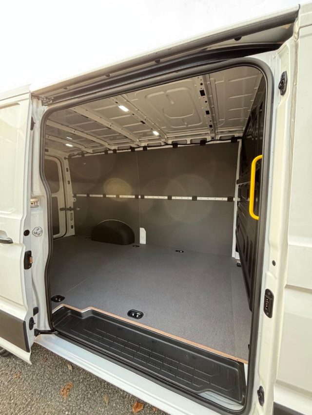 VOLKSWAGEN Crafter usata, con Chiusura centralizzata